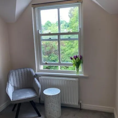 House Castle Gardens Nyaraló *