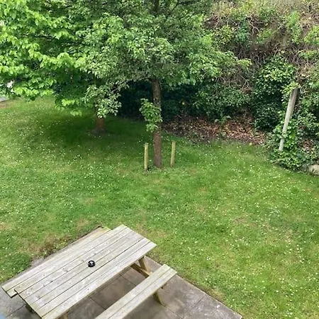 House Castle Gardens *