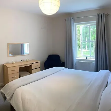 بيت للعطل House Castle Gardens بونراتي