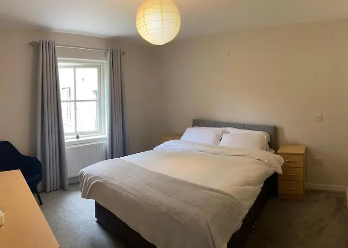 House Castle Gardens * Bunratty